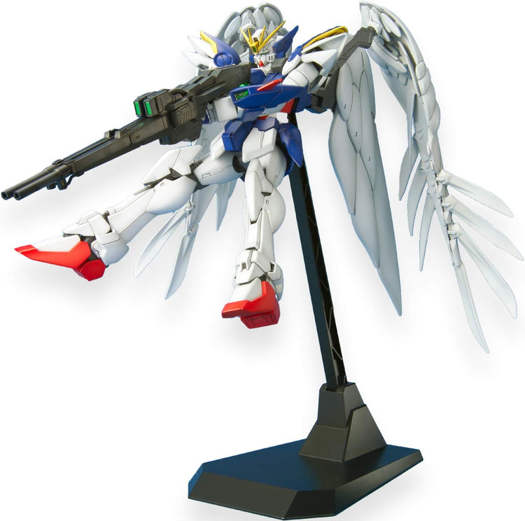 Bandai Hobby Wing Gundam Zero Version EW 1/100 - Master Grade - gabescaveccc