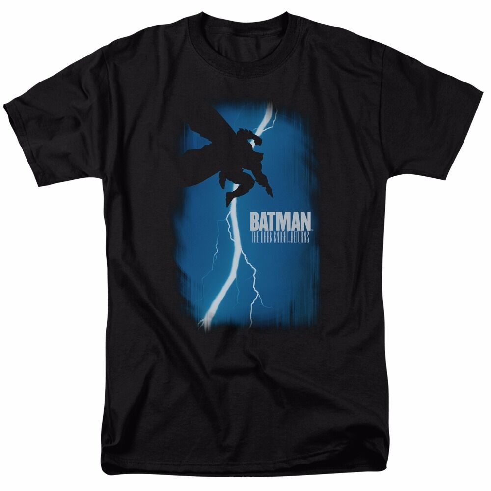 Batman Dark Knight Returns Cover DC Comics Adult T-Shirt - gabescaveccc