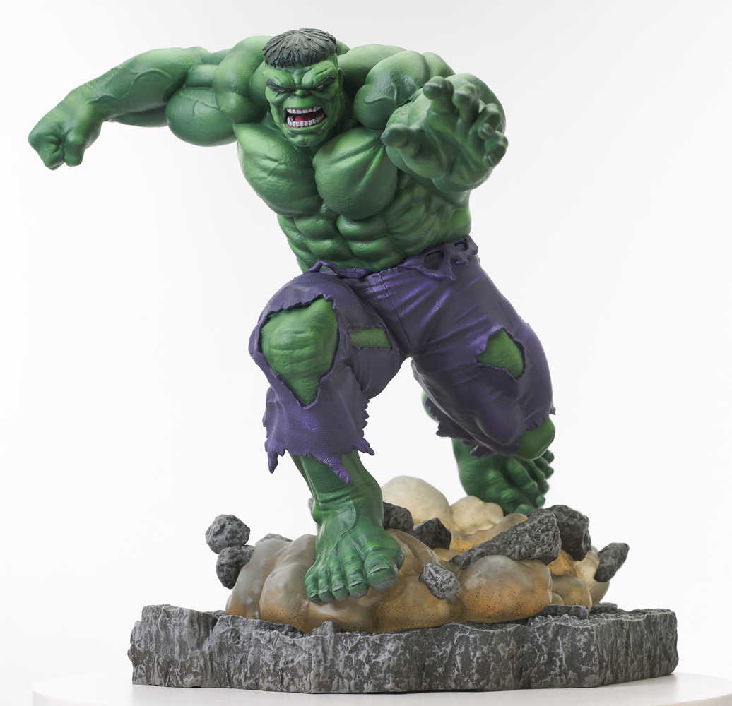 Marvel Gallery Comic Immortal Hulk Deluxe PVC Statue - gabescaveccc